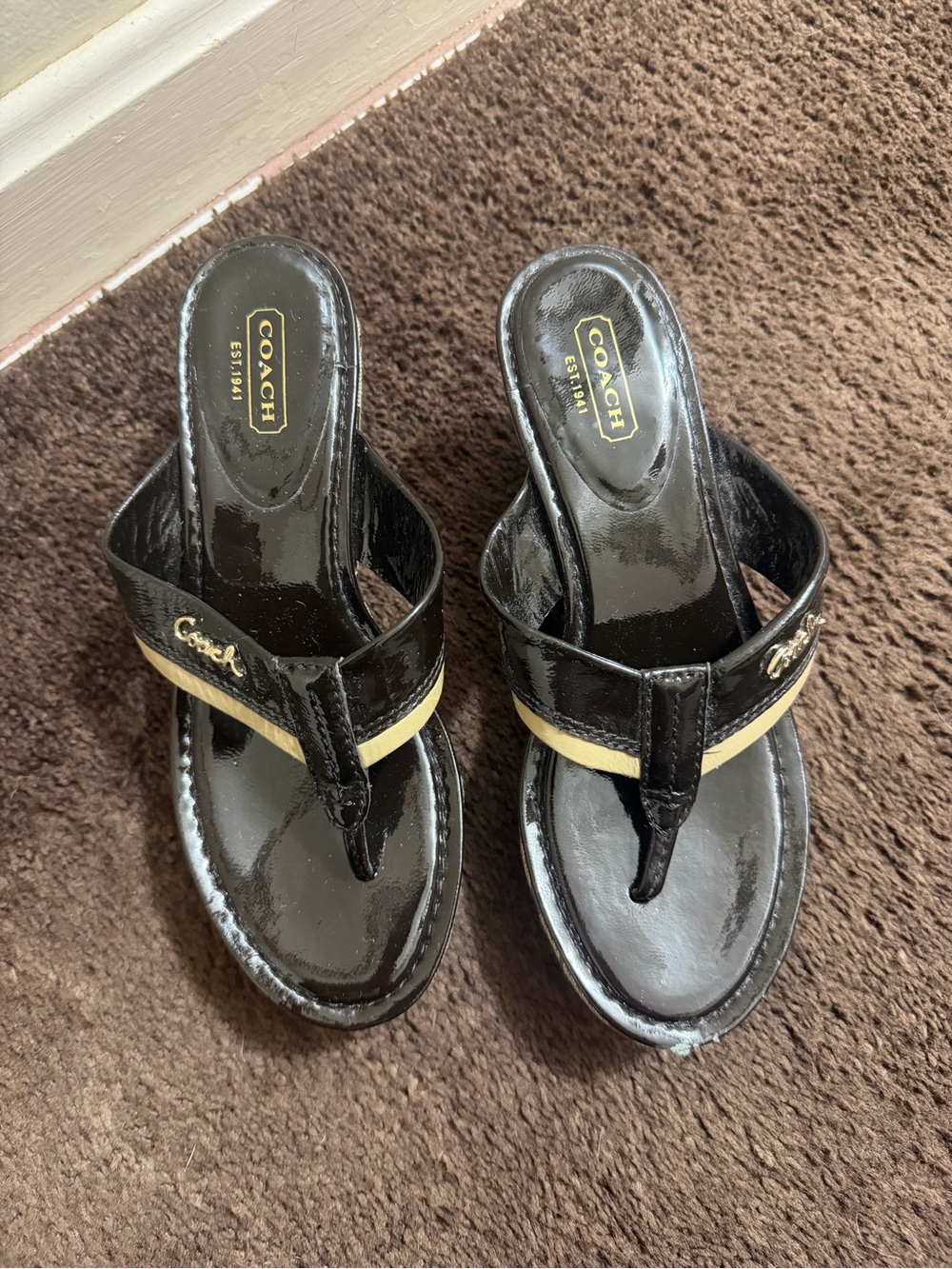 Coach Black Patent Thong Wedge Sandals with Beige Signature Canvas - Picture 2 of 4